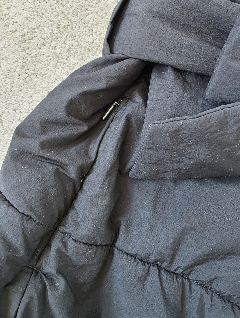 GAP Puffer Hooded Vest with Waist Tie - Picture 4 of 4